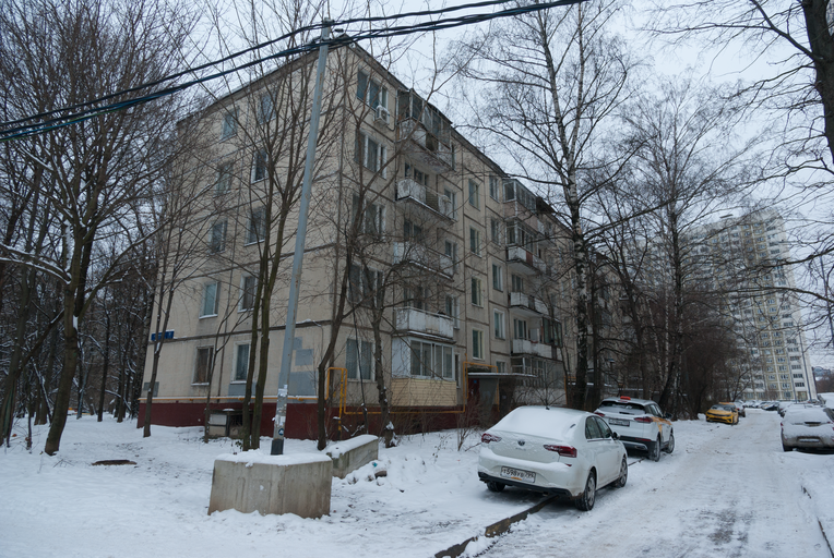 <<МНОГОКВАРТИРНЫЙ ДОМ>>)